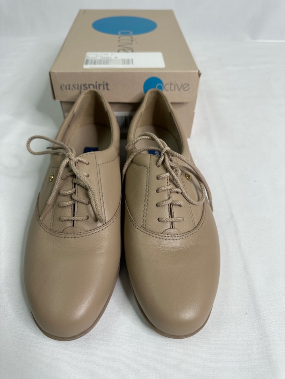 Easy Spirit Beige Leather Lace-Up Sneakers